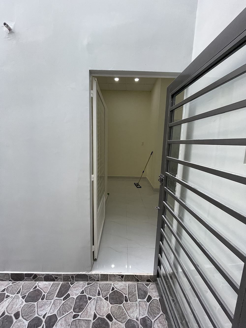 Bán nhà đường Vườn Lài, Phường An Phú Đông, Quận 12 nhà mới 100% (9m x 15m nở hậu = 141m2)